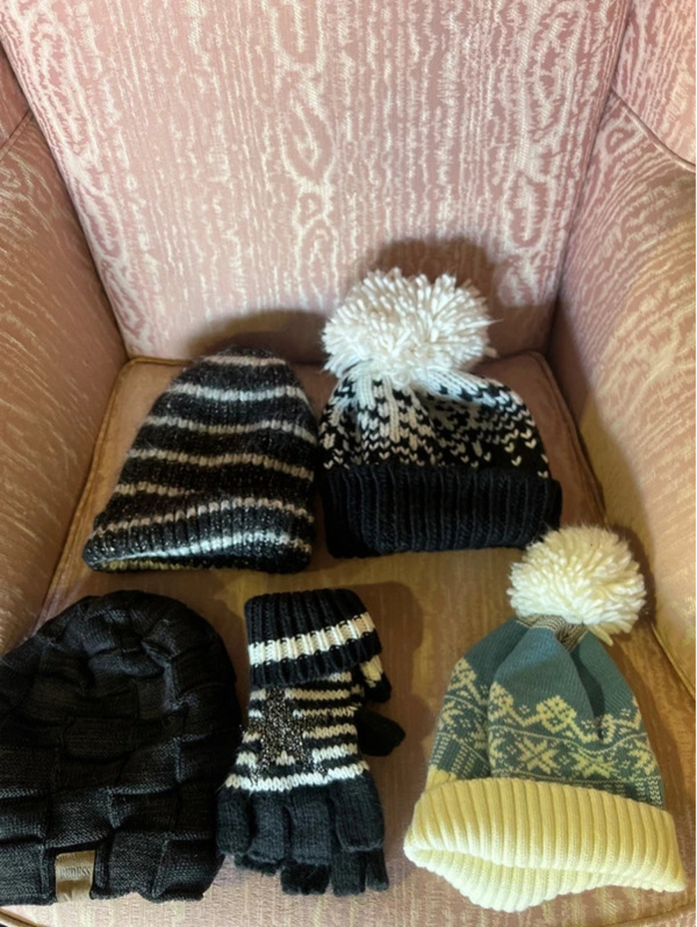 Women’s Winter Accessory Bundle
